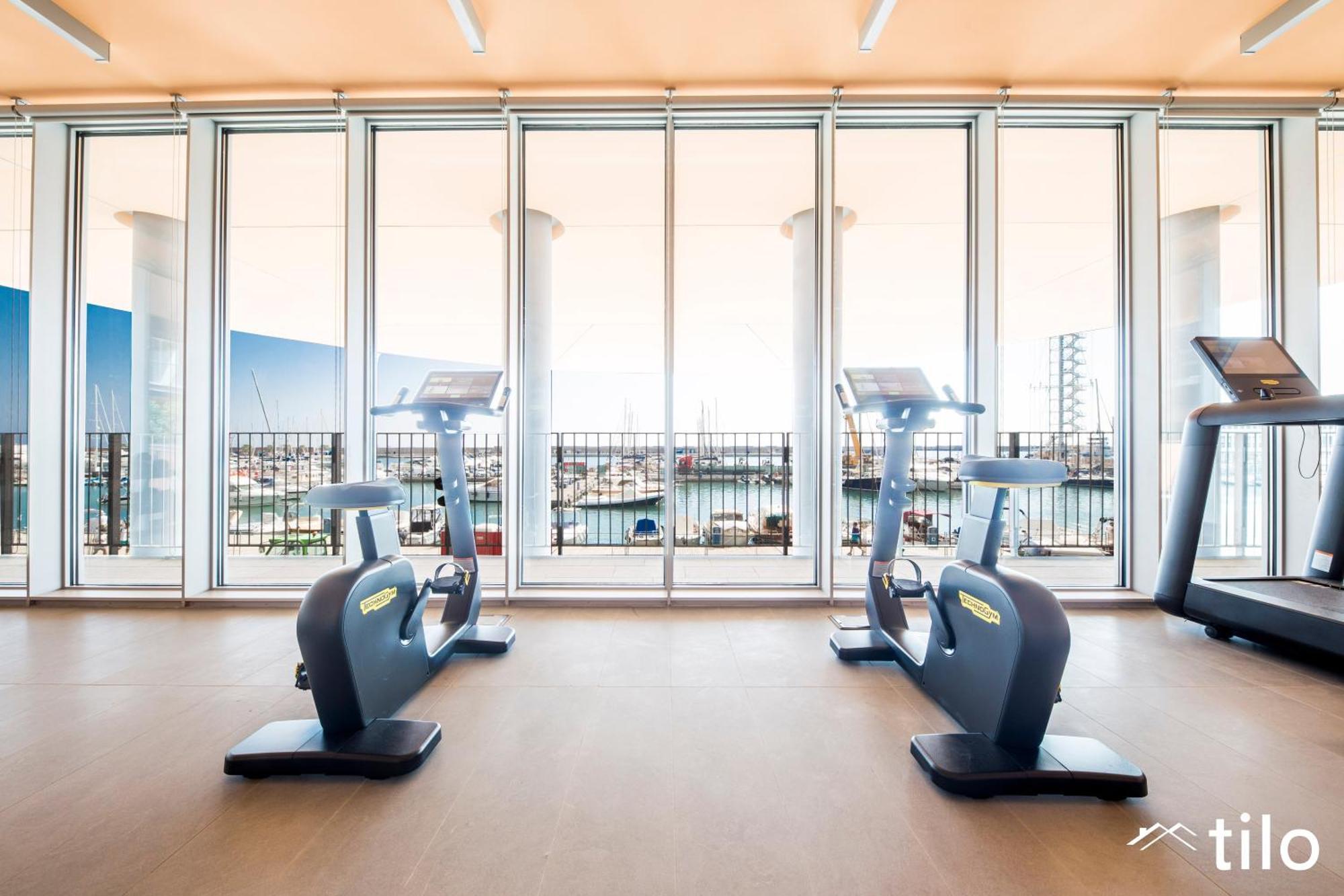 Waterfront Luxury 1br, Free Parking, Ac, Netflix & Wifi By Tilo Lux Apartamento *